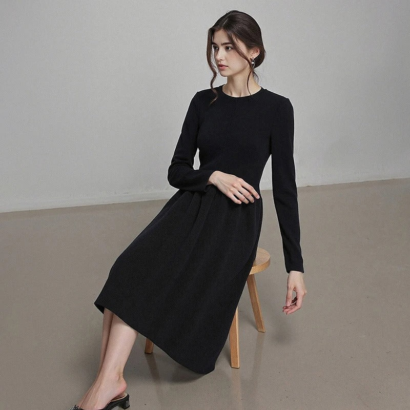 2025 Winter New Little Black Dress Spliced Crew-neck